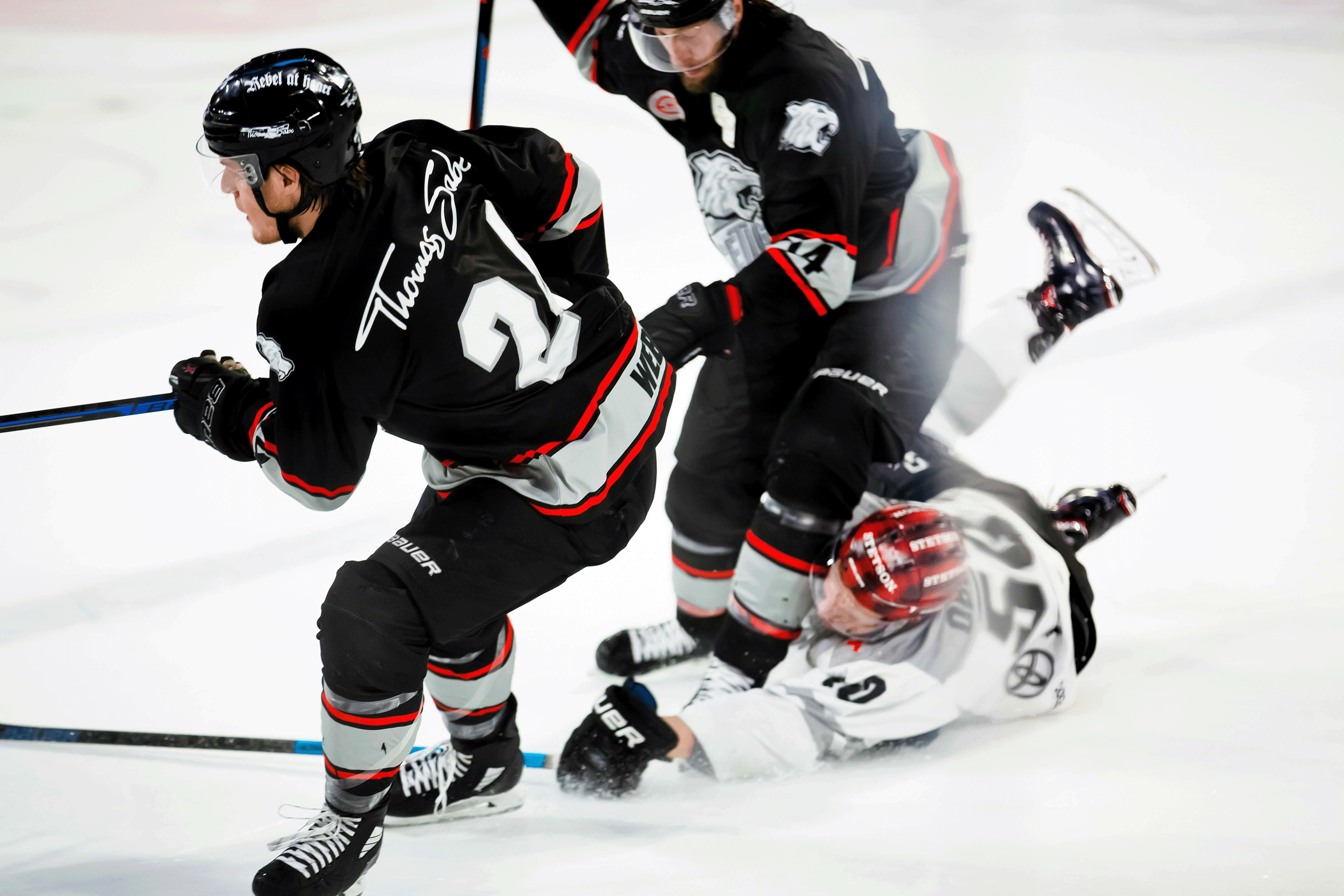 The Importance of Cut-Resistant Hockey Gear in Preventing Injuries