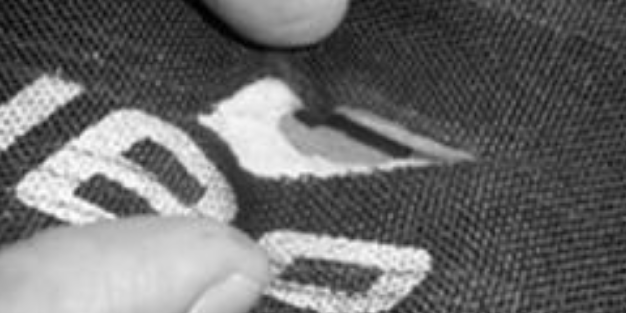 The Mayo Clinic put hockey neck guards to the test – and most failed